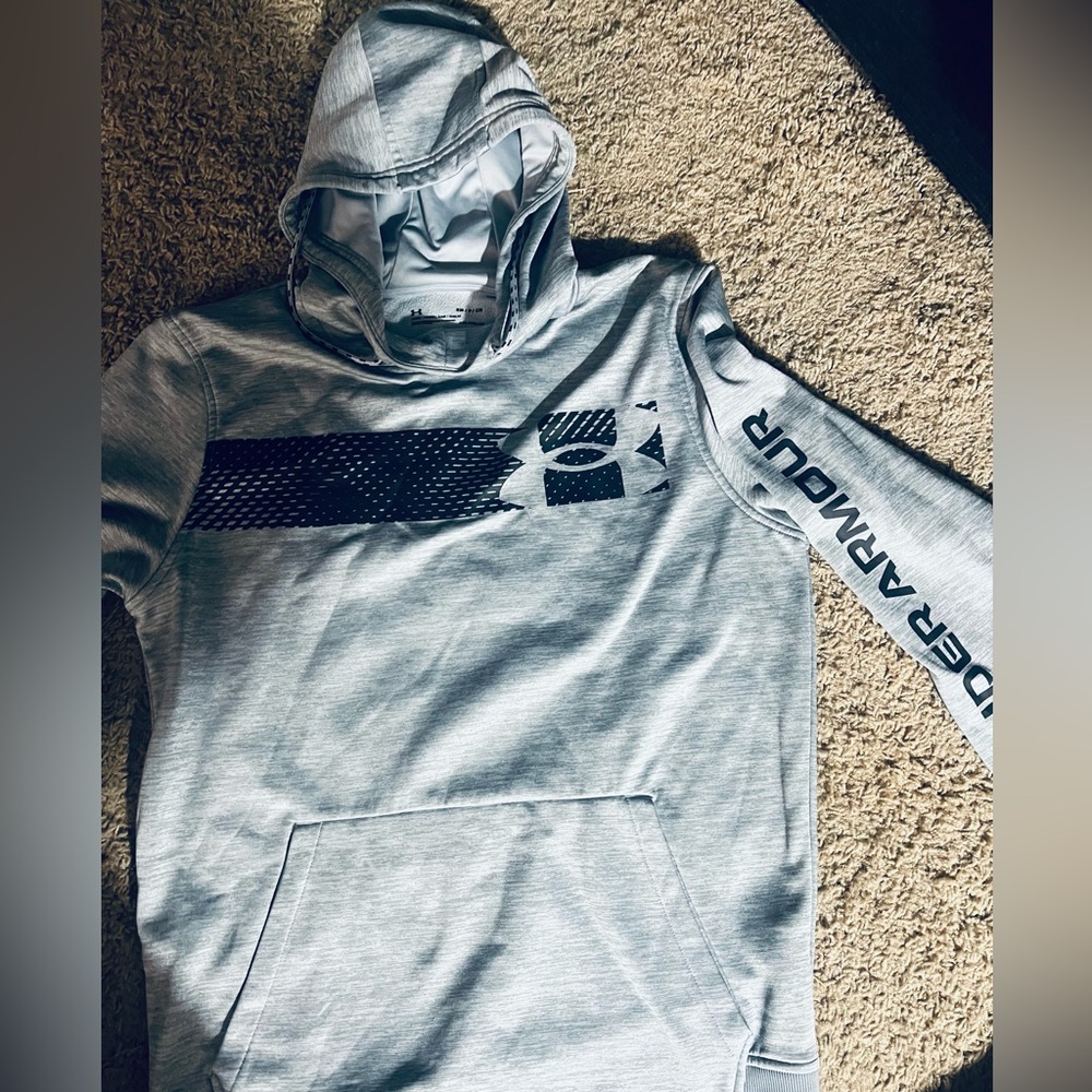 Men’s AS Adult Small Under Armour hoodie - Gray
